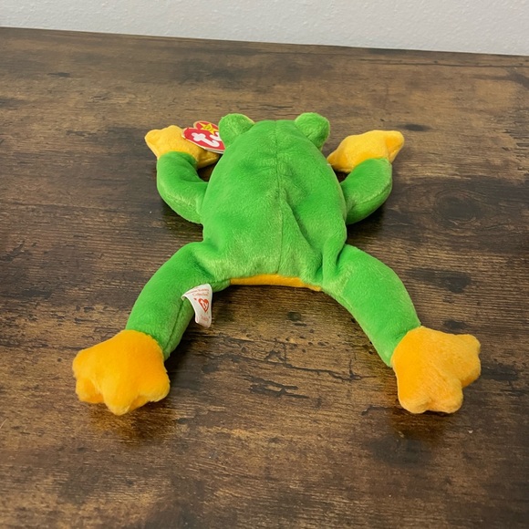 Ty Beanie Baby * Smoochy the frog * Date of birth: Oct 1 1997 * - Picture 7 of 9